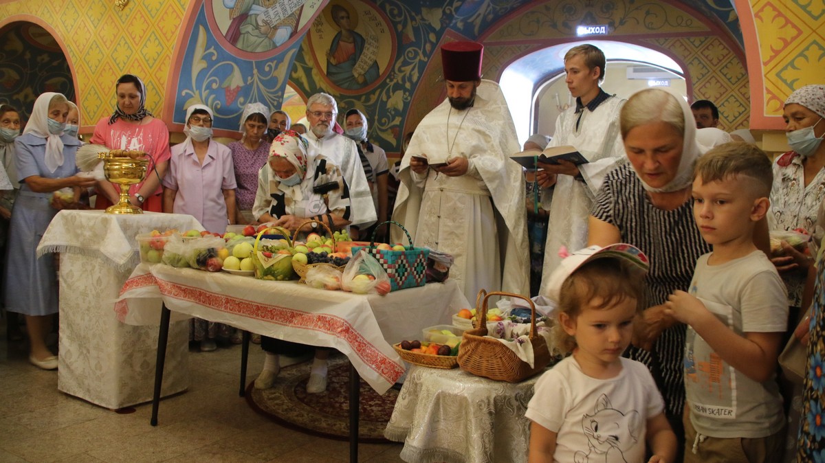 Саровский храм Преображения Господня